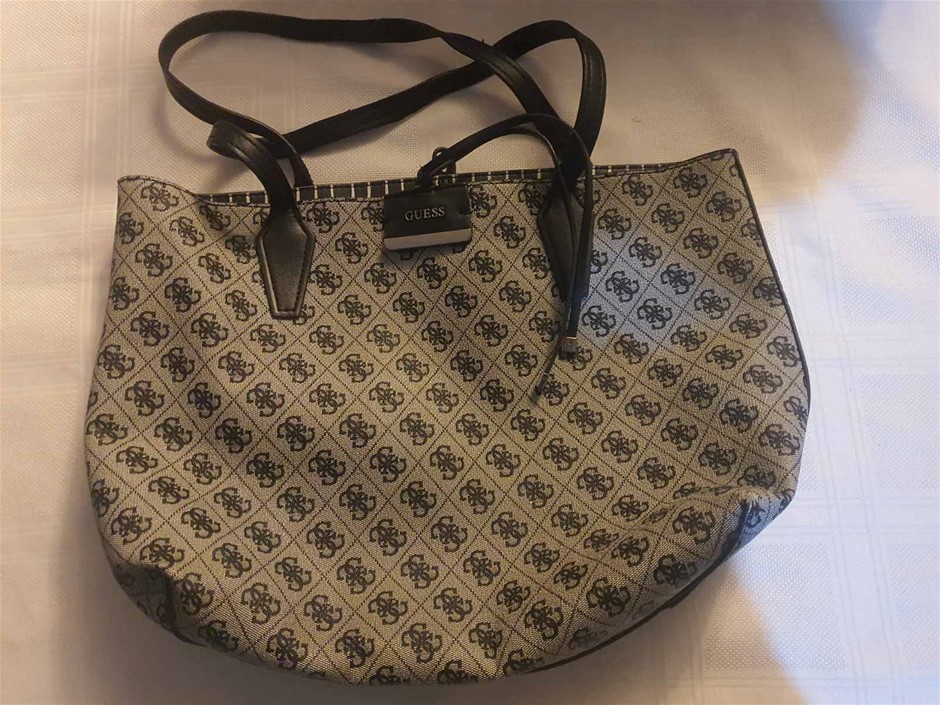 Guess Hand Bag Minor Use