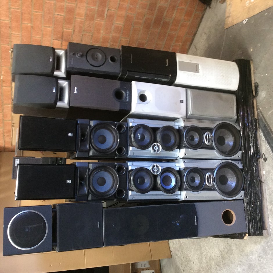 Mix Brand Mix Model Stereo Speaker System
