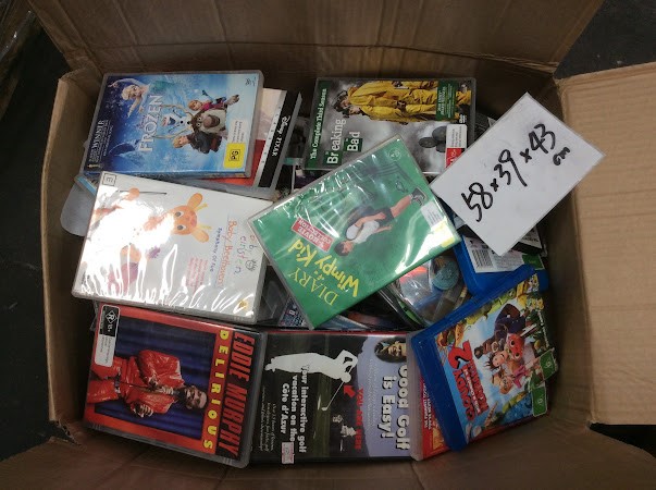 Mix Type DVDs/CDs with box dimensions are 58x39x43 cm