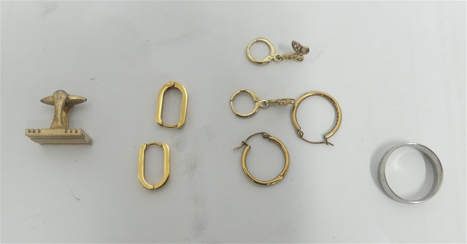 Various Costume Jewellery