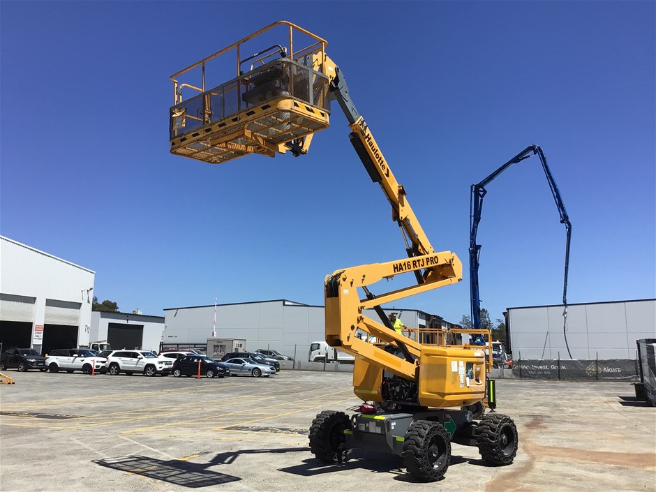 2015 Haulotte HA16 TRJ PRO Knuckle Boom Lift