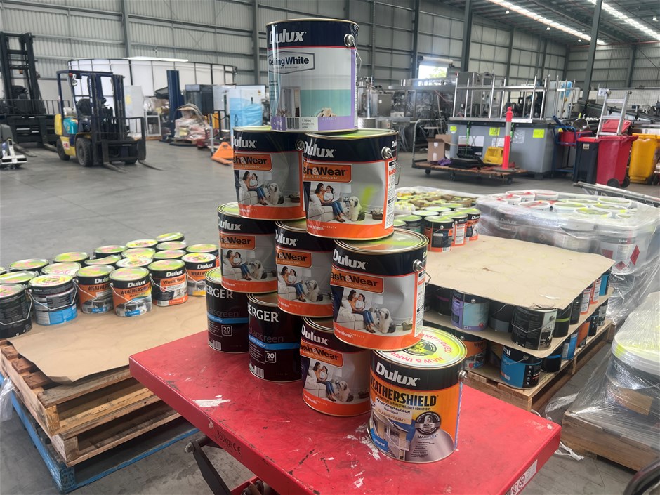 Assorted 4Lt Tins of Paint