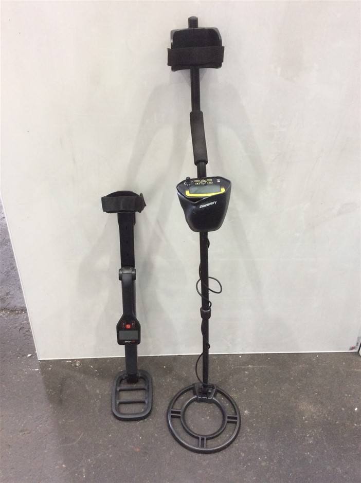 Discovery Digital Metal Detector + Minelab Go-Find 22 Metal Detector