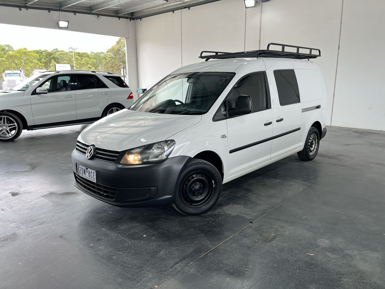 2014 Volkswagen Caddy TDI250 MAXI BLUEMOT. Turbo Diesel Automatic Van