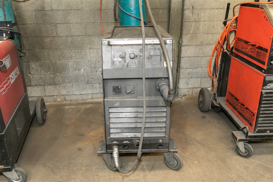 WGA UNI-MIG 345 Mig Welder Mobile