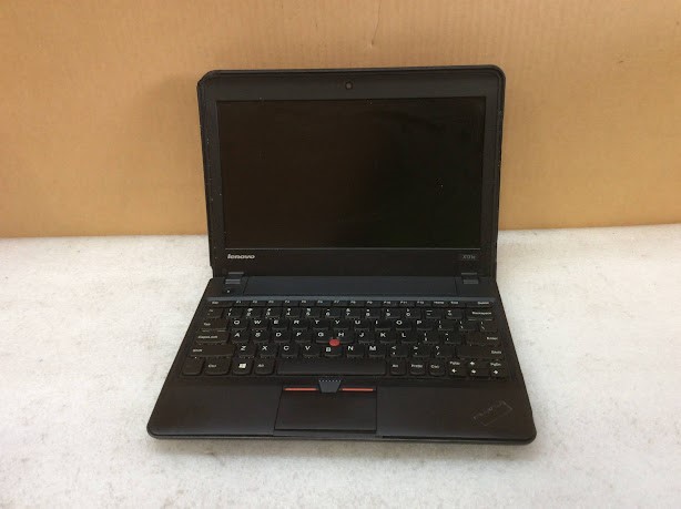 LENOVO ThinkPad X131e Laptop CELERON 887 4GBRAM/320GB Red