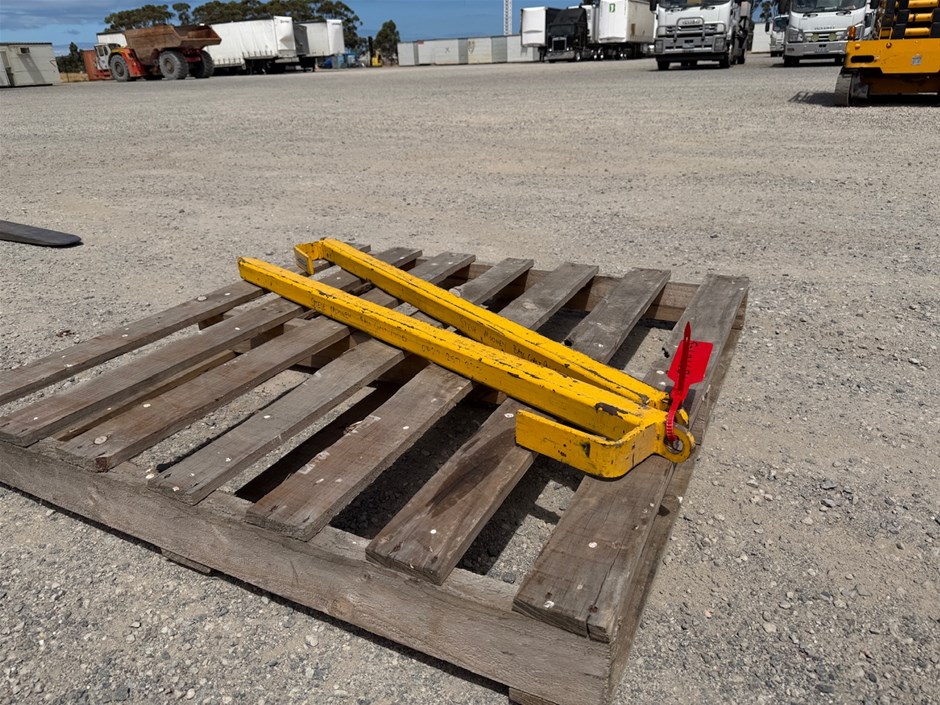 <p>1 x Set of Spreader Bars</p>