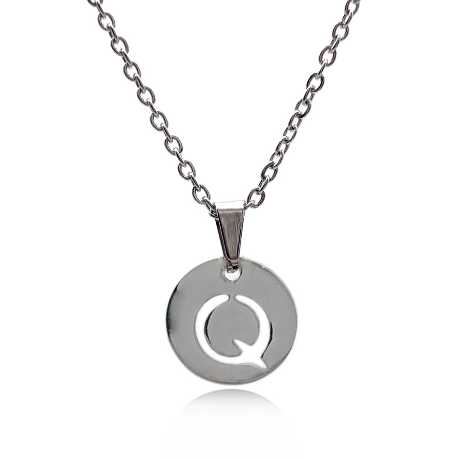 Initial Charm Letter  'Q' Pendant Necklace