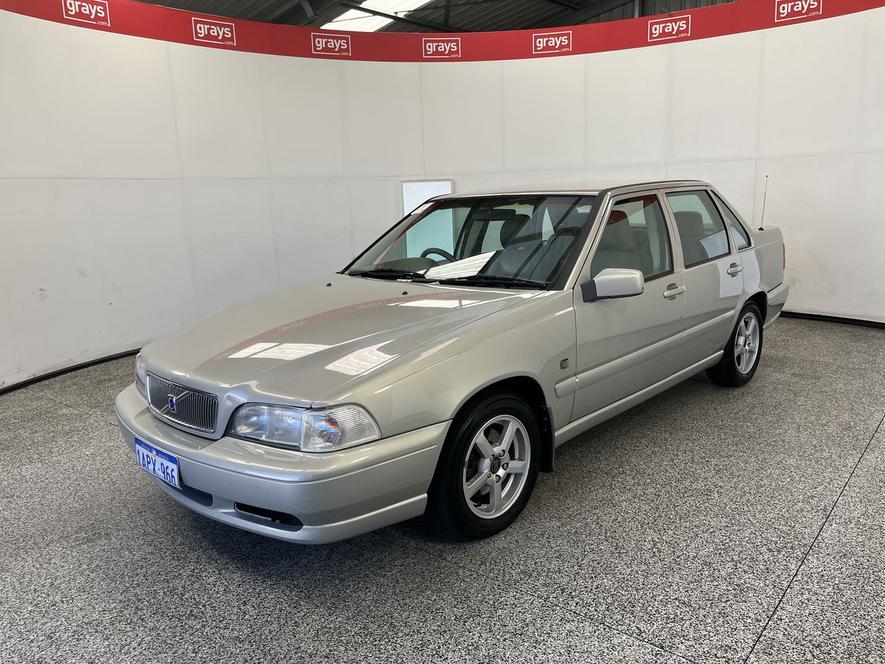 2000 Volvo S70 2.4 20V CD Automatic Sedan