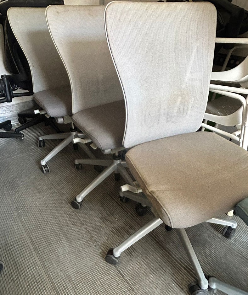 6x HAWORTH Zody Office Chairs