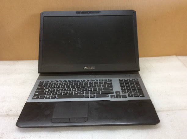 asus ROG G75VX Laptop I7-3630QM 16GBRAM/160GB Black