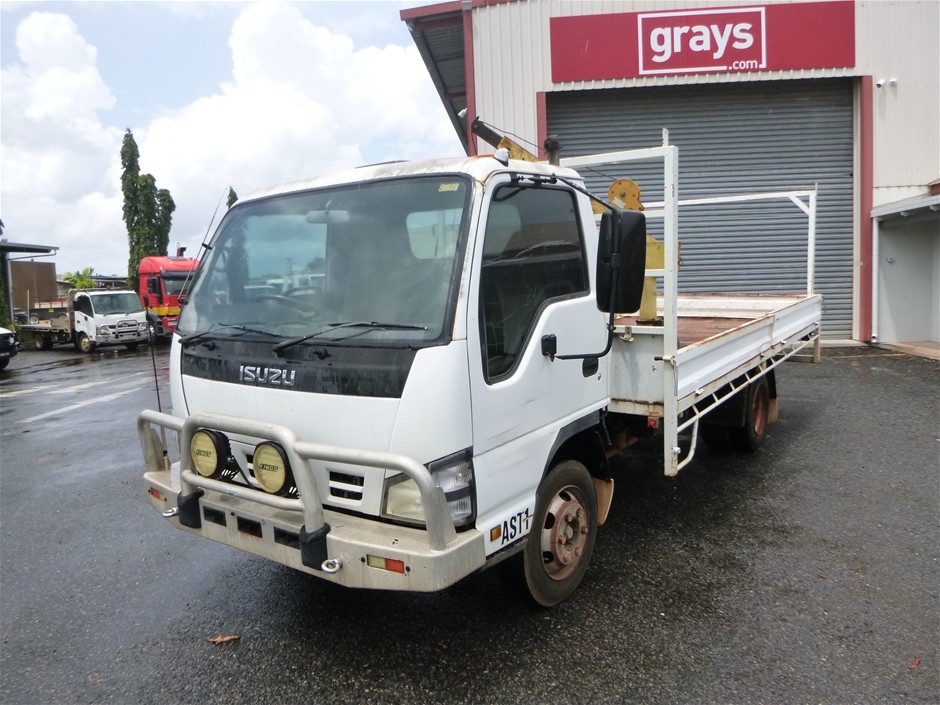 <p>2007 Isuzu N5 NPR 4 x 2 Tray Body Truck</p>