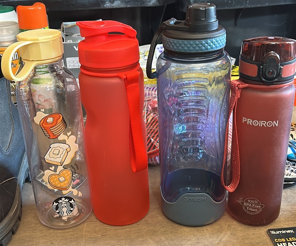 4x Water Bottles