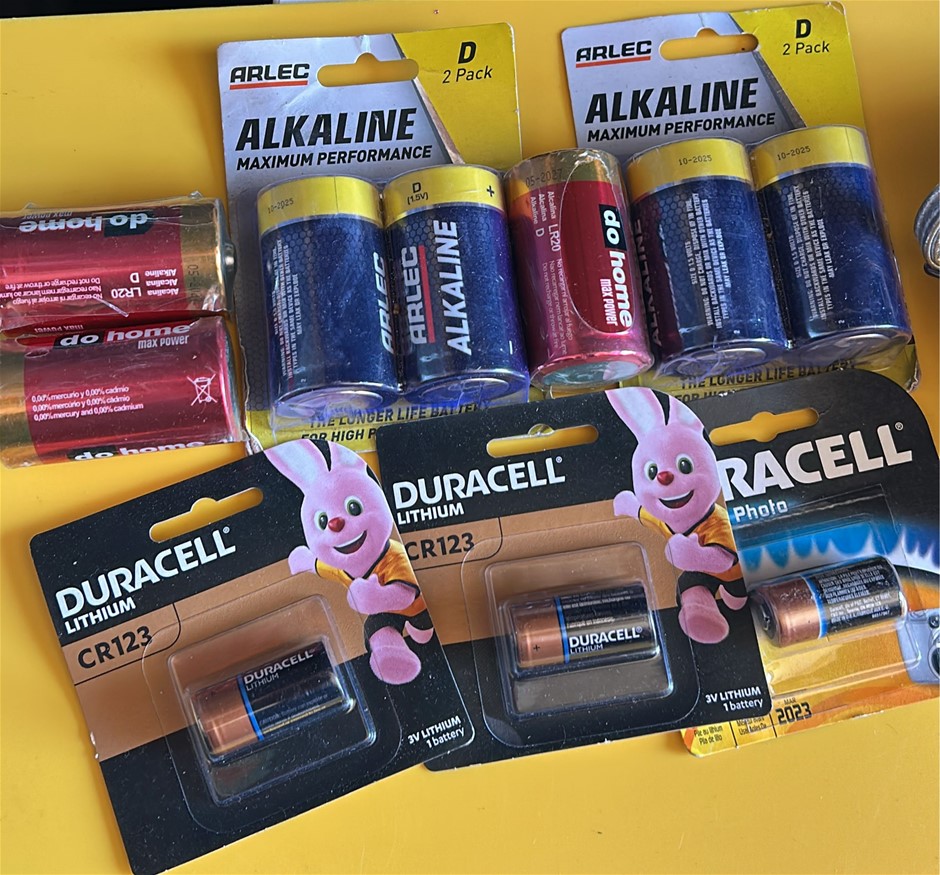 10x Assorted Batteries