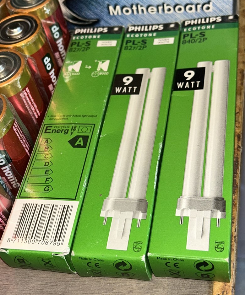 3x PHILIPS Ecotone Compact Fluorescent Lamps (9 Watt)
