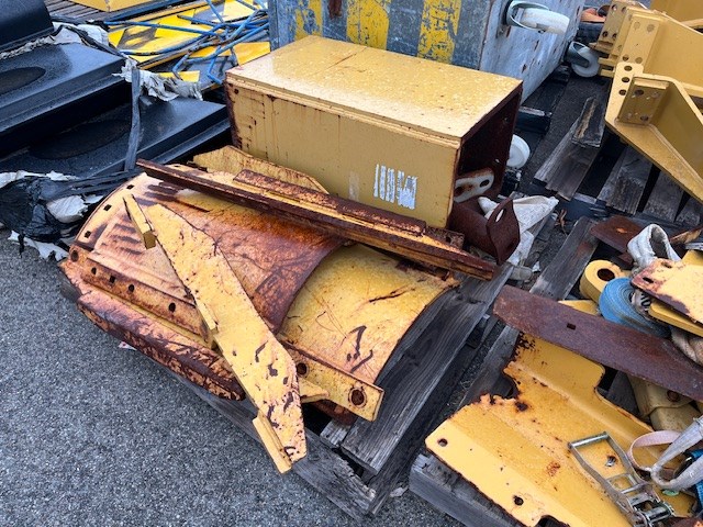 5x Pallet of Assorted CAT Parts