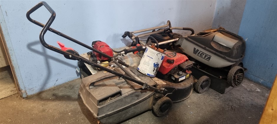 2 Lawnmowers and a whipper snipper plus accessories