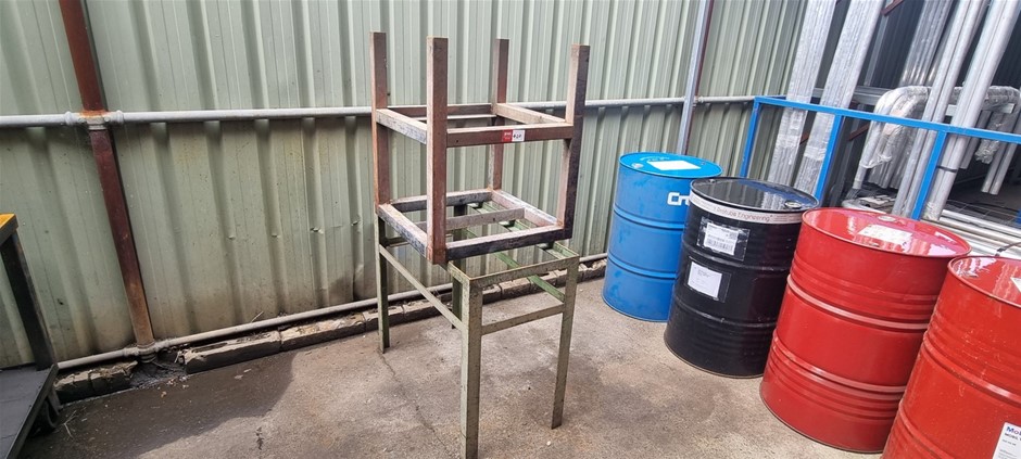 Steel workbench stands