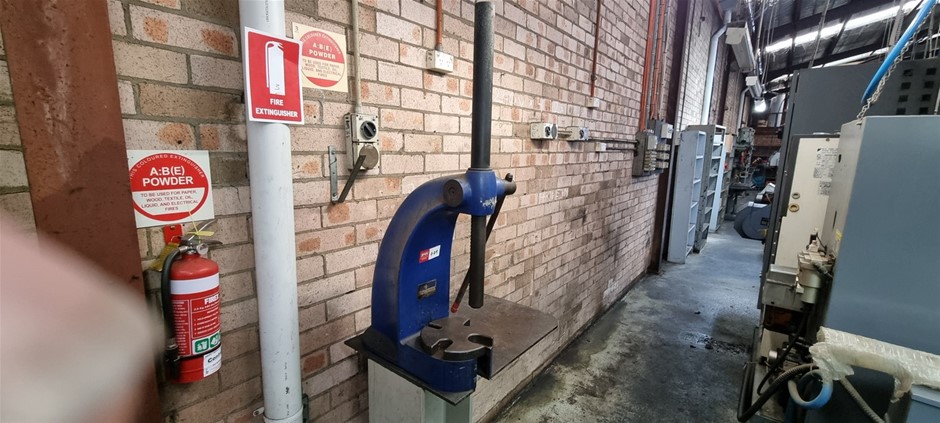 Jones and Shipman Arbor Press on stand