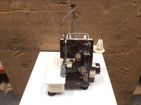 Pinnock overlocker Sewing Machine