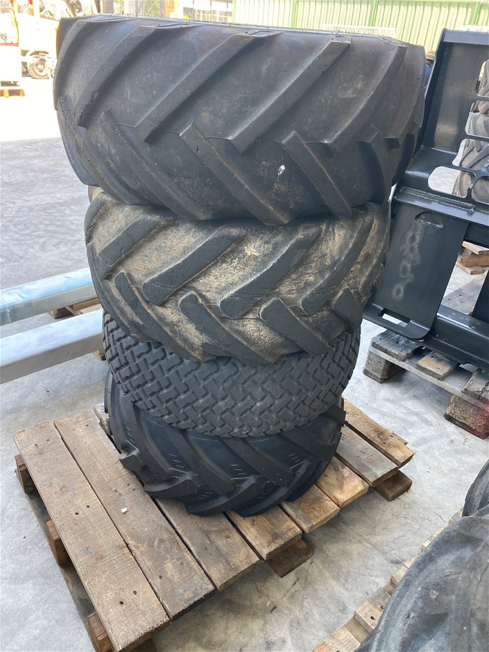 4 x Assorted Mini Loader Wheels