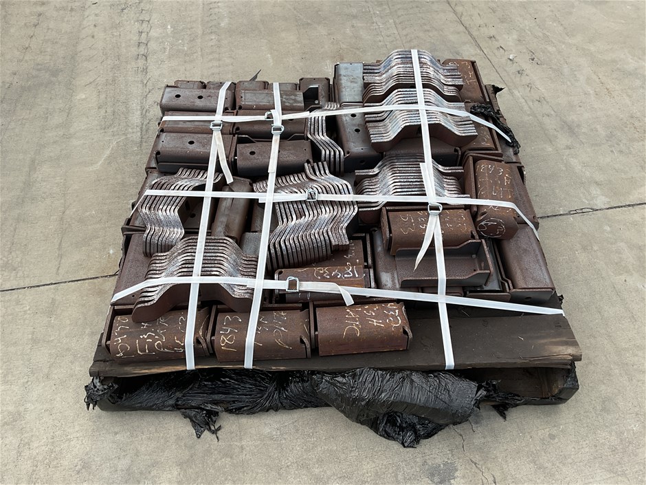 <p>Truck Holding Plates</p>