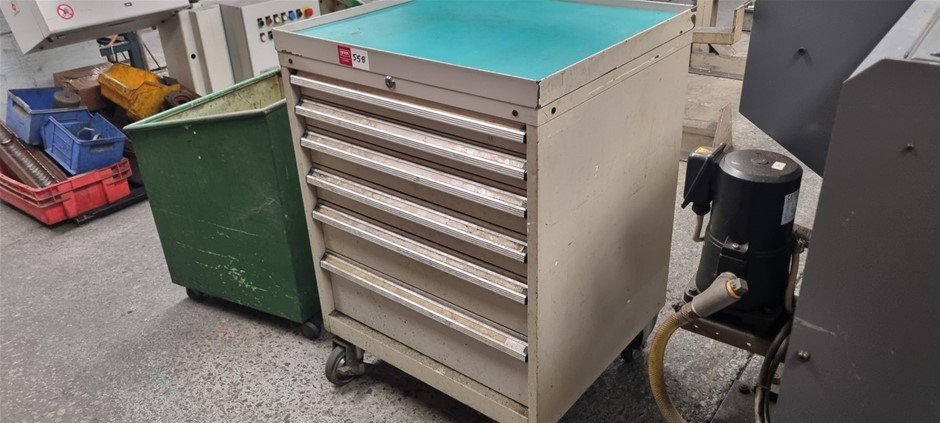 Drawer trolley on wheels