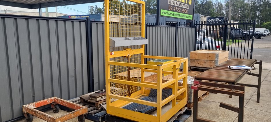 Forklift cage with tool tray