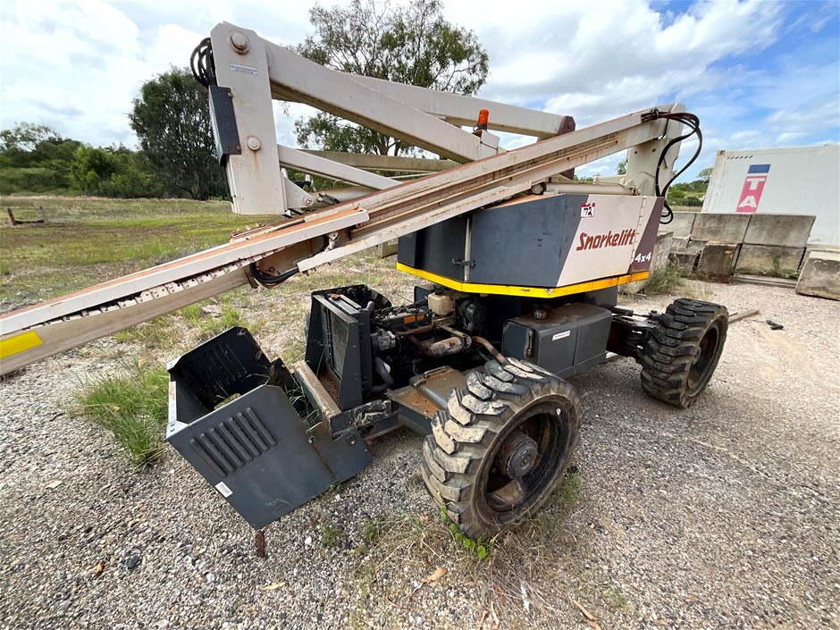 Non-Operational Snorkelift 4x4