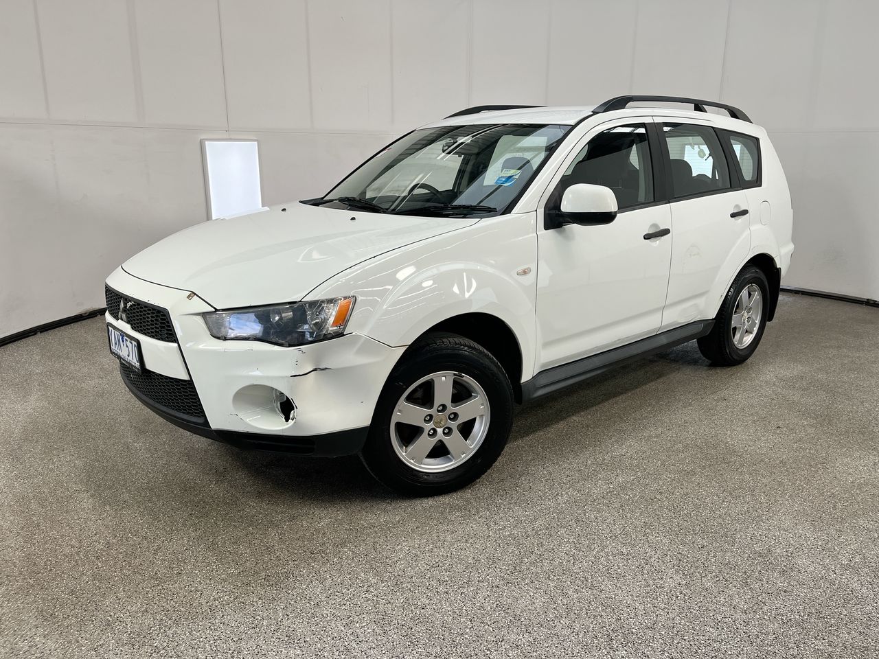 2010 Mitsubishi Outlander LS 2WD ZH Manual Wagon