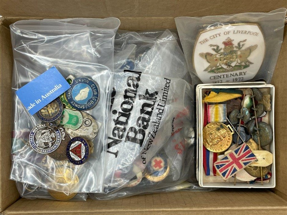 Approx. 250 x Asstd AU & World Badges, Pins & Medals