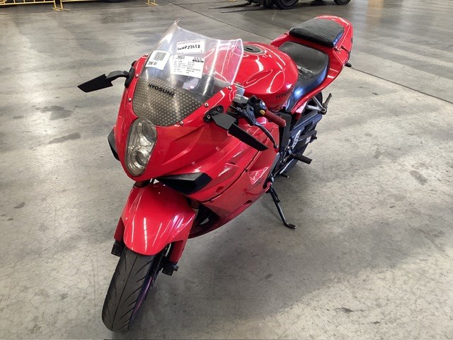 <p>2008 Hyosung GT Motorcycle</p>