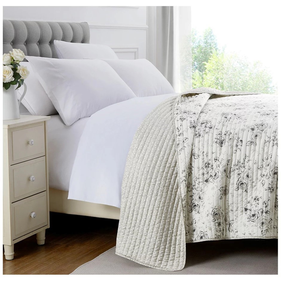 FRAICHE MAISON Microfibre Quilt, King, Romantic Floral. NB: Not in original