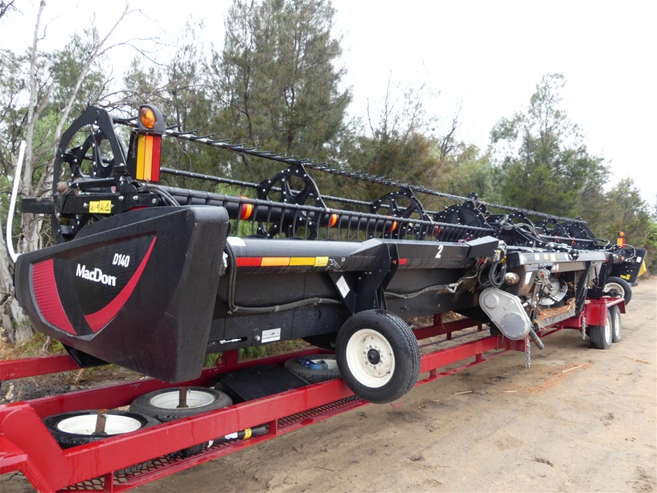 <B>2022 Macdon D1 Header Front (Draper) 40 Foot</B>
