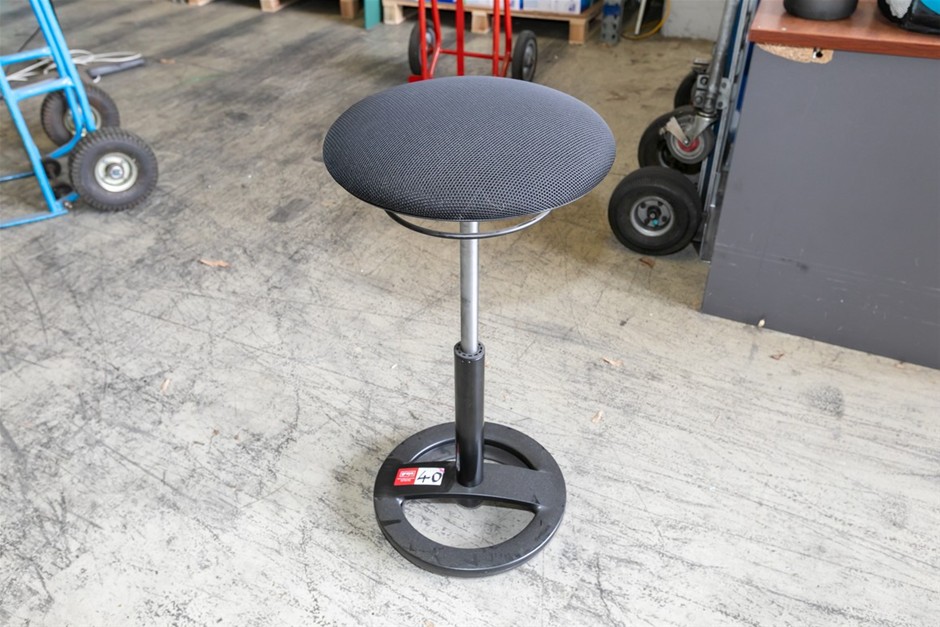 Gas lift Stool