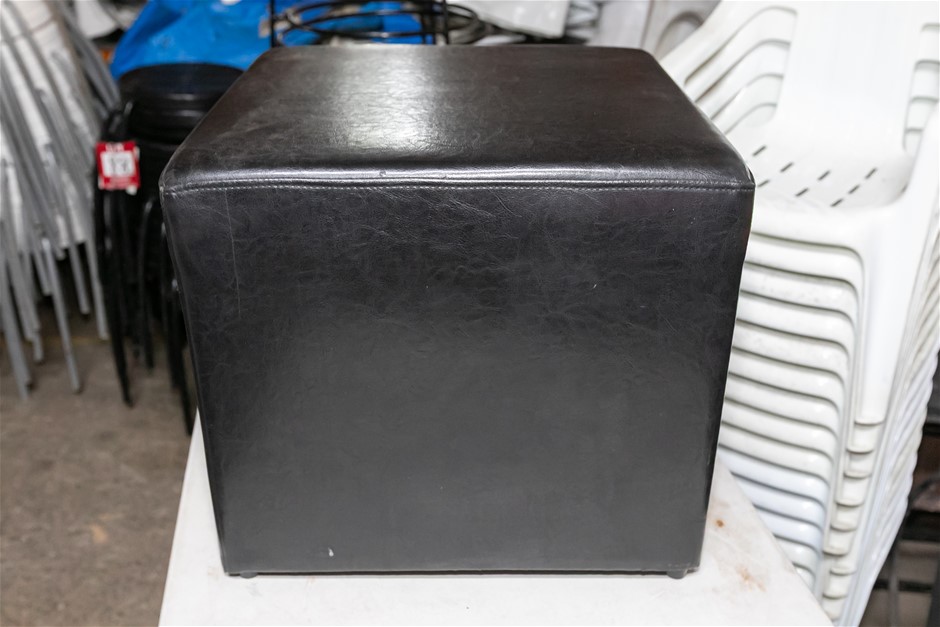 Single Seat Cube Cushion Ottoman