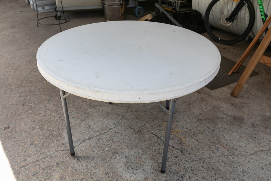 Party/Event Poly Round Folding Tables