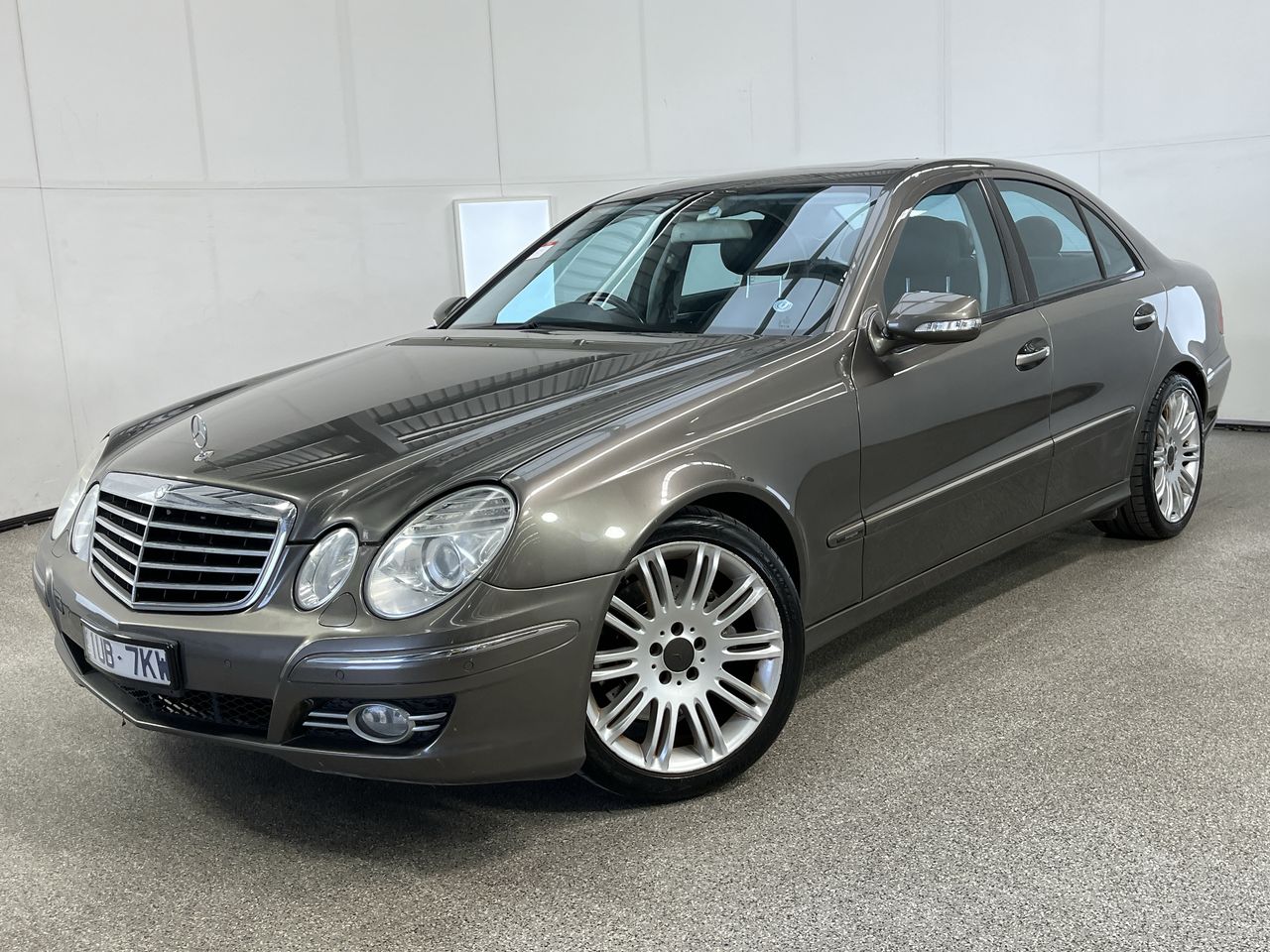 2008 Mercedes Benz E280 Elegance W211 Automatic Sedan