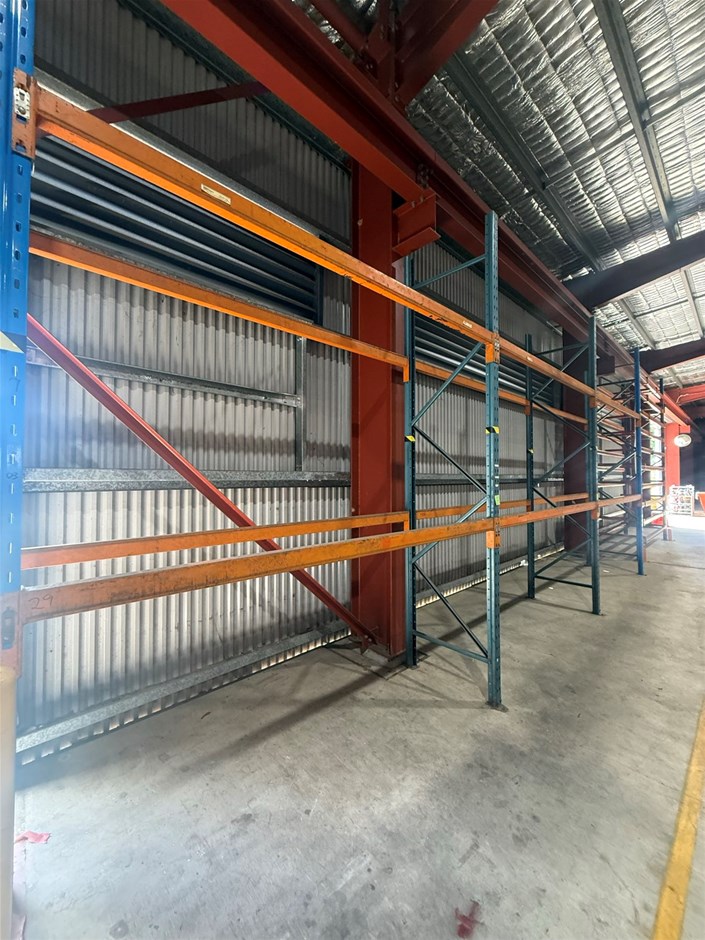 <p>HEAVY DUTY Shelves Orange</p>