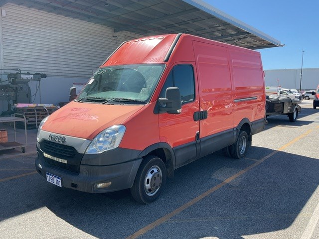 2014 Iveco Daily 4 x 2 Bus