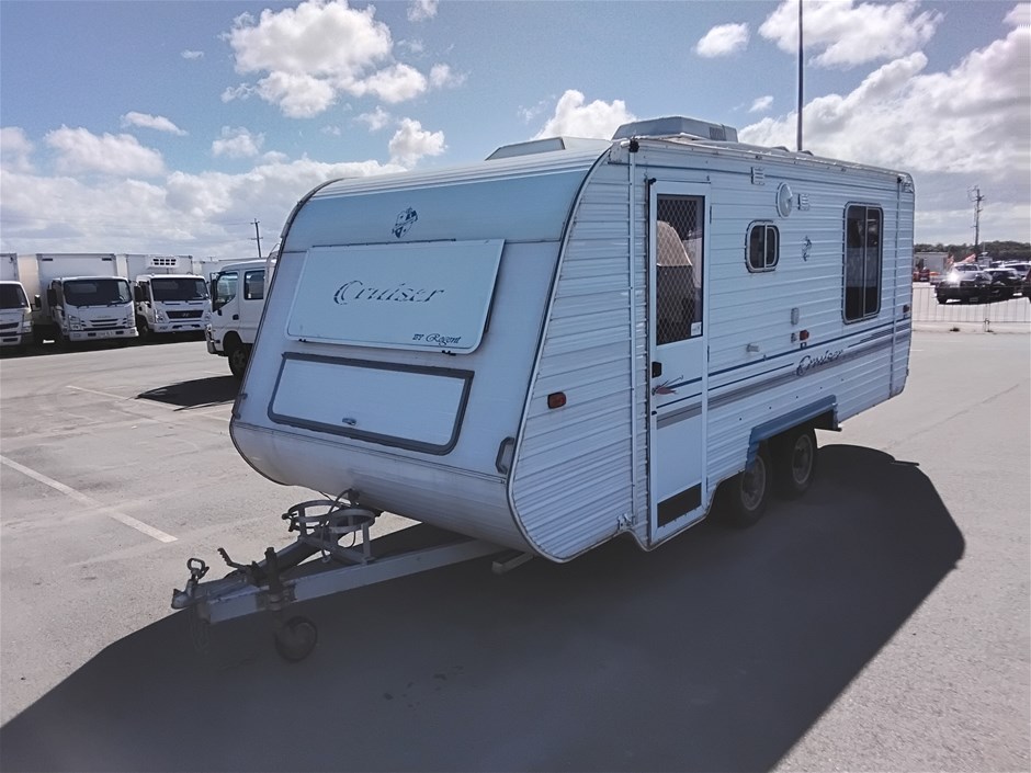 2000 Regent Cruiser  Caravan