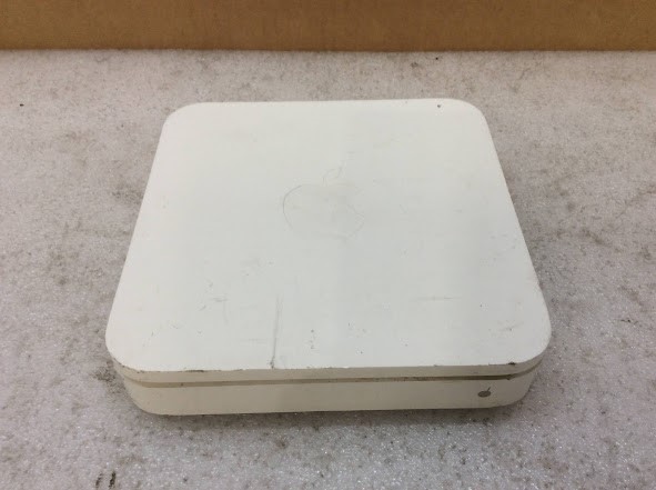 Apple AirPort Extreme 802.11n (5th Gen)(A1408) Router