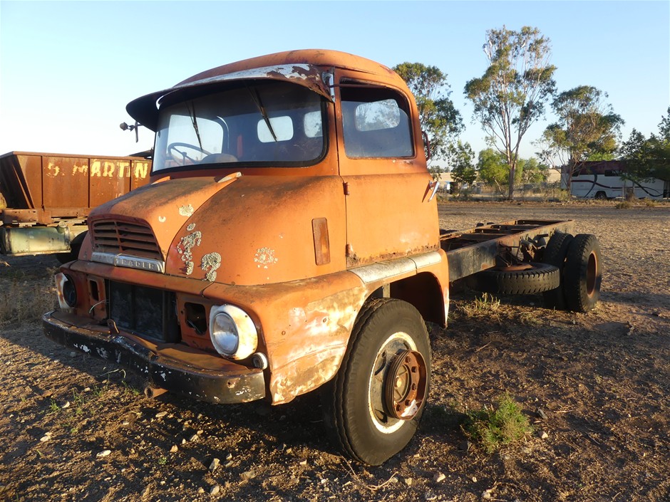 <B>Circa 1960 Ford Thames Trader 6 Cab Chassis Truck (Vintage)</B>
