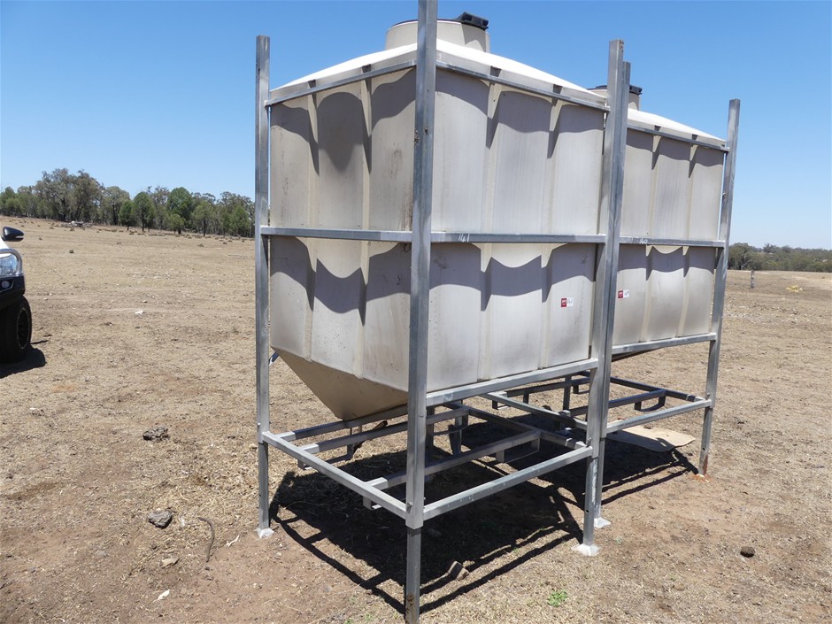 <B>Staka Silos Stacker Grain Bins</B>