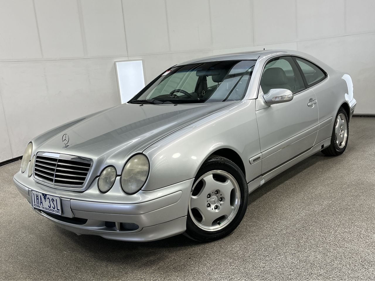 2000 Mercedes Benz CLK 320 Avantgarde C208 Automatic Coupe