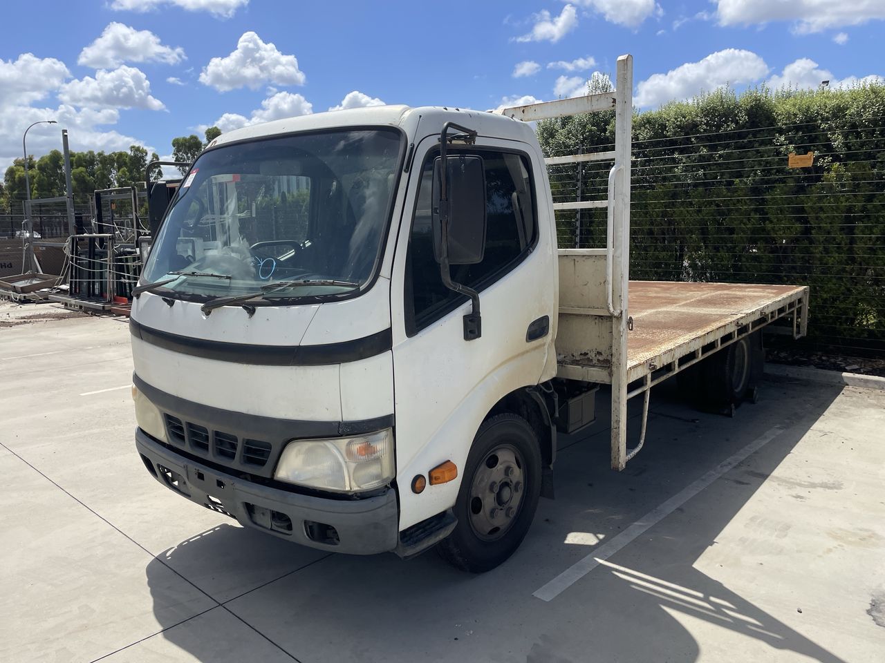 No Reserve Hino Dutro Manual Single Cab Truck - VIC