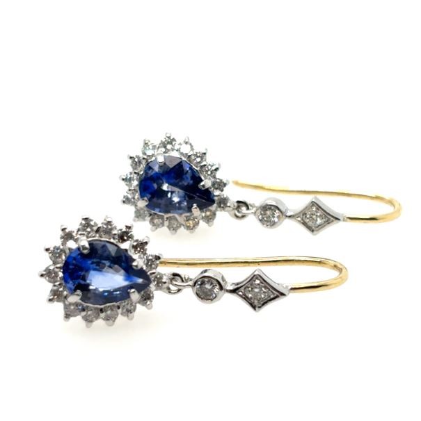 3.18ct 2 Stones Pear Cut Blue Sapphire & 0.82ct 34 Stones Round Dia. G/SI