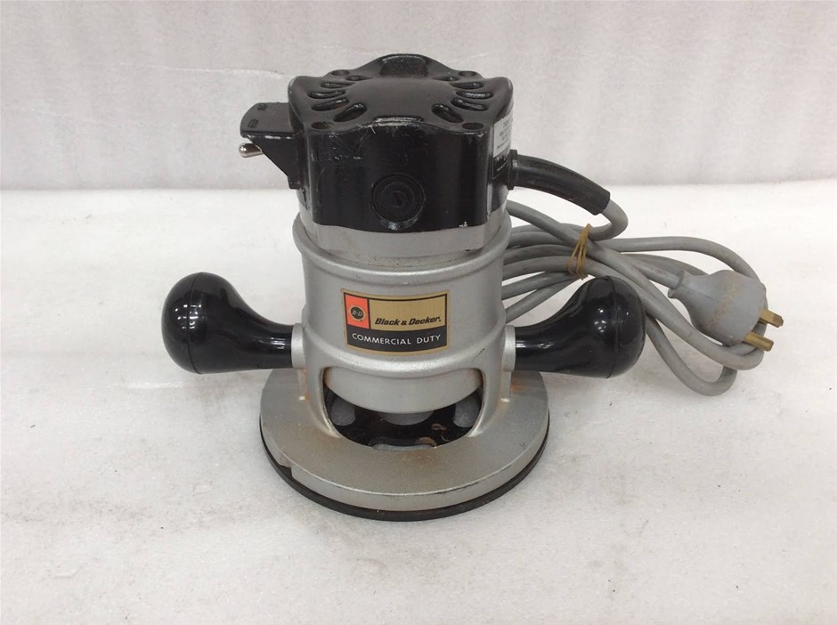 Black & Decker Commercial Duty Wood Router