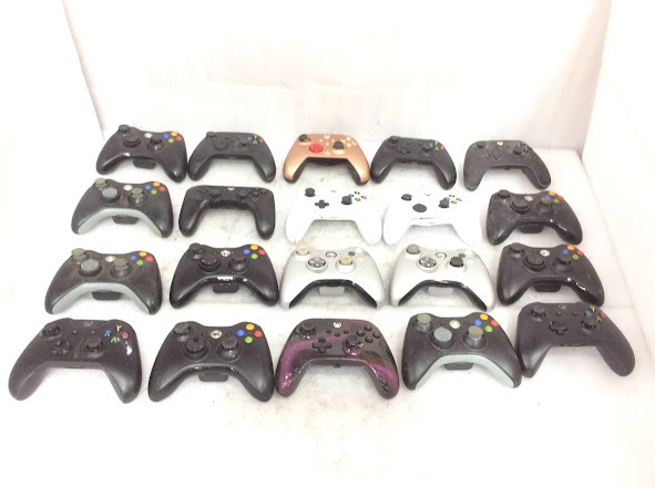 Microsoft Mixed Brand and Model Game Controllers (Lot of 20)