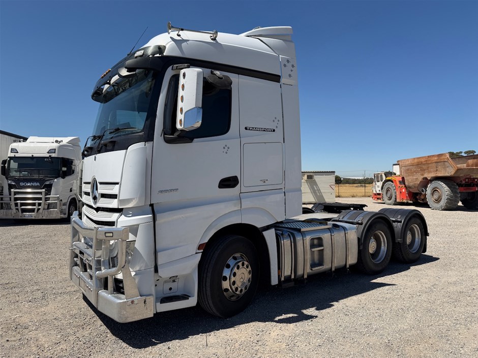 2018 Mercedes Benz 96X 6 x 4 Prime Mover Truck